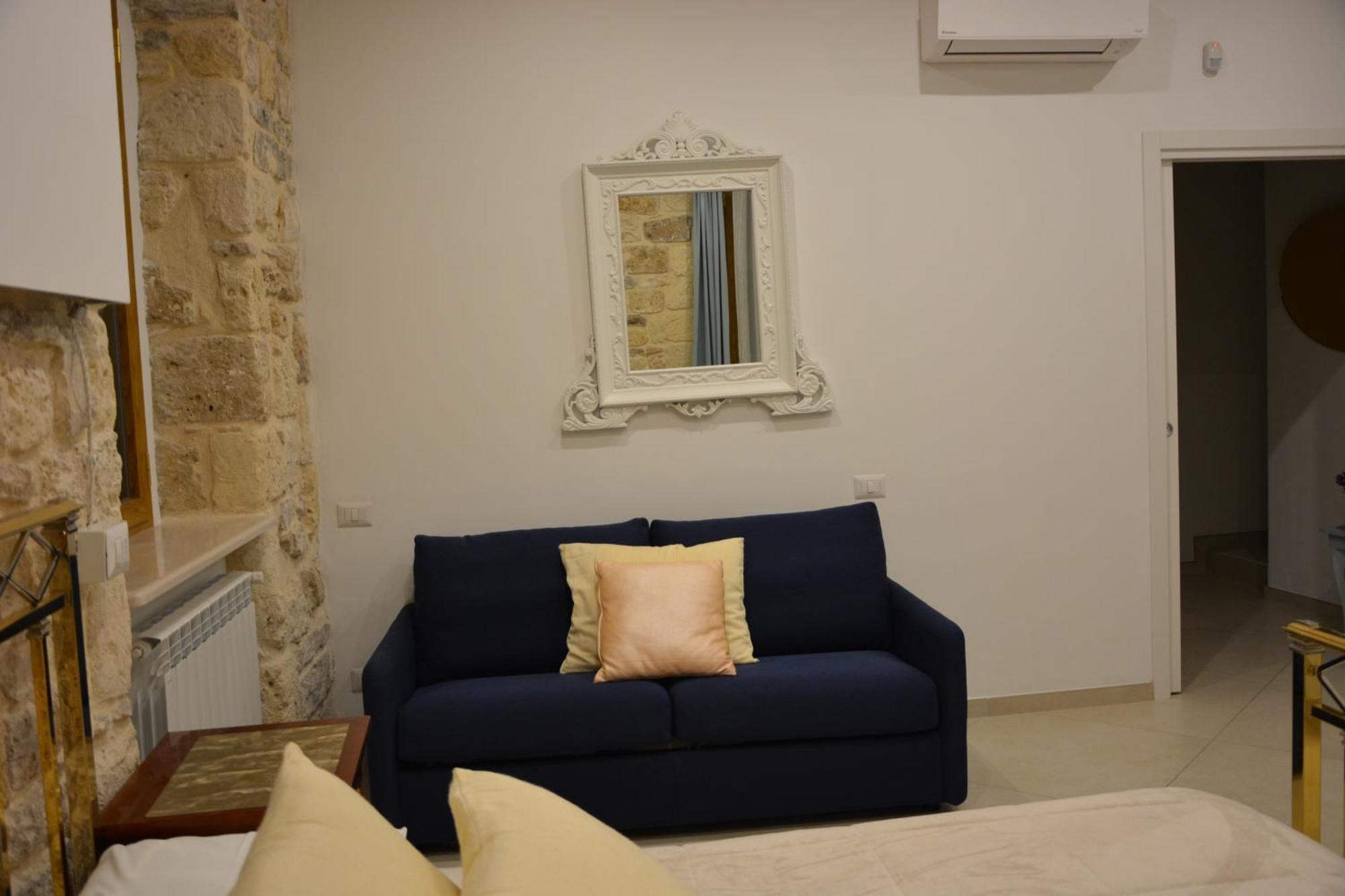 Dimora Del Carmine Hotel Bari Exterior photo